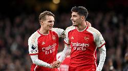 Dễ dàng hạ gục Luton Town, Arsenal trở lại ngôi đầu Ngoại hạng Anh