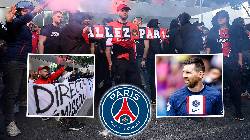 CĐV xếp hàng biểu tình lăng mạ Messi, PSG chính thức lên tiếng