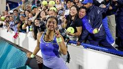 Nhận định tennis Eala vs Alexandrova - Tứ kết Abu Dhabi Open, 20h00 ng&agrave;y 5/2