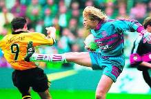 Bayern Munich vs Dortmund: 8 khoảnh khắc kinh hoàng trong lịch sử 'Der Klassiker'