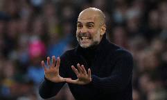 Giữ chân trò cưng, Pep Guardiola dằn mặt đội bóng cũ Barcelona