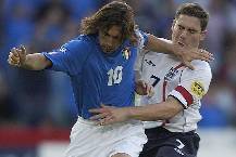 'Nhà thơ' đá bóng: 'Tôi bị Chelsea từ chối, họ chê 30 là quá già'