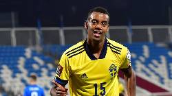 Alexander Isak vẫn chưa thể ra sân sau 120 ngày bị ‘giam cầm’