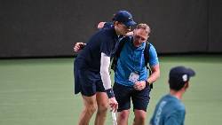 Sinner phải bỏ cuộc vì kiệt sức, Djokovic rộng cửa vô địch Shanghai Masters