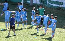 Toàn bộ đội hình U22 Việt Nam đi soi giò Malaysia