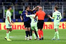 Lý do dẫn tới màn ẩu đả trong trận đấu giữa Inter vs Barcelona