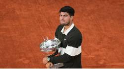 Alcaraz vô địch Roland Garros 2025 sau màn ngược dòng không tưởng trước Sinner