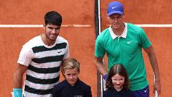 Alcaraz và Sinner nói gì sau trận chung kết kinh điển tại Roland Garros?