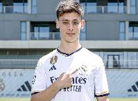 'Nhọ' như tân binh Real: Chuẩn bị ra mắt thì lại chấn thương