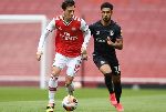 Ozil gây thất vọng, Arsenal thua ngược đội hạng nhất Brentford