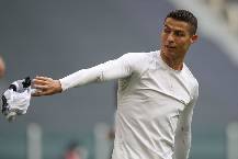 'Ronaldo nổi điên để tạo thêm cơ hội cho mọi người làm từ thiện'