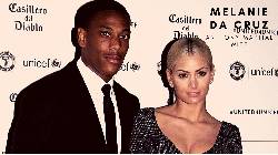 Sevilla đang đòi trả về nơi sản xuất, Martial lại bị vợ bỏ vì 'ăn vụng'