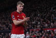 Chiến thắng mất nhiều hơn được của Man United