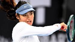 Emma Raducanu thua sốc đối thủ hạng 204 WTA tại tứ kết Hobart International