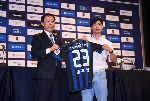 HLV Incheon United 'vừa đấm vừa xoa' khi nói về Công Phượng