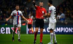 Dự đoán, soi kèo thẻ vàng Barcelona vs MU, 0h45 ngày 17/2