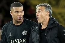 Tỏa sáng tại Cúp C1 châu Âu, Mbappe vẫn tạo vấn đề khiến HLV PSG 'khó chịu'
