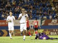 Công an Hà Nội thảm bại sau khi chia tay HLV Kiatisuk