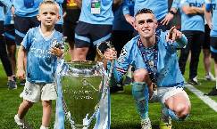 Foden cán mốc 'siêu dị', Ronaldo và Messi cũng phải chào thua