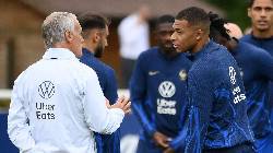 Deschamps 'thăng chức' cho Mbappe trên tuyển Pháp
