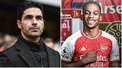 Lá chắn thép 21 củ, cao gần 1m9 giúp Arteta tạm quên đi Timber