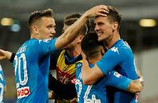 Soi kèo phạt góc Eintracht Frankfurt vs Napoli, 3h ngày 22/2