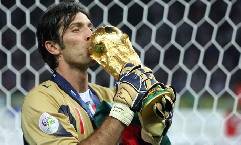 Gianluigi Buffon giành giải Thủ môn xuất sắc nhất thế kỷ 21