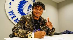 Tiền đạo ghi 19 bàn/19 trận lọt vào mắt xanh của Man United và Chelsea