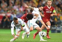 Salah tập cơ vai, sẵn sàng tái đấu Ramos