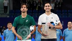 Tabilo cứu 2 match-point trước Musetti, vô địch Chengdu Open 2025