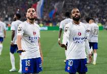 Lyon bị giáng xuống hạng Ligue 2