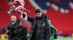 HLV Klopp tức giận vì trọng tài chung kết Cúp Liên đoàn Anh, muốn vô địch thêm cùng Liverpool