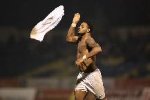 Rafaelson ghi 5 bàn, Nam Định ngược dòng thắng đẹp Thanh Hóa