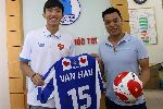 SC Heerenveen thuê phiên dịch, chuyên gia dinh dưỡng cho Văn Hậu