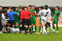 Cầu thủ Thái Lan và Trung Quốc đánh nhau ở cúp châu Á