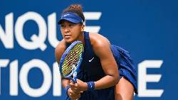 Naomi Osaka cứu 2 match-point, ngược dòng vào vòng 3 Canadian Open 2025
