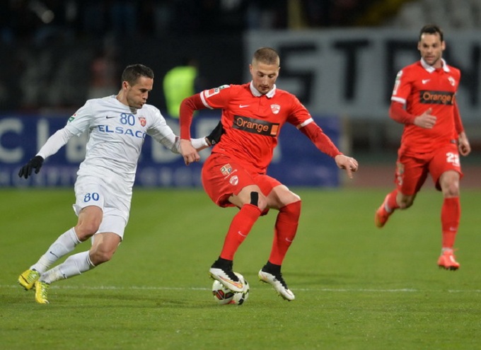 Hermannstadt vs Dinamo Bucuresti, 00h00 ngày 24/7: Kinh nghiệm lên tiếng