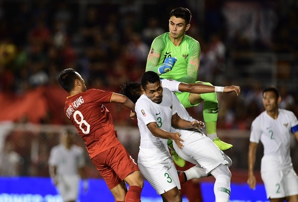 U22 Việt Nam 2-1 U22 Indonesia: Ngược d&ograve;ng bằng si&ecirc;u phẩm của Ho&agrave;ng Đức