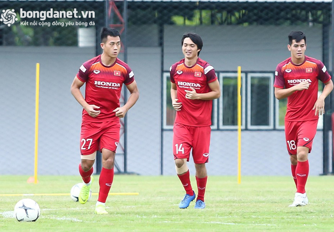 Tin chuyển nhượng V.League ngày 12/12: TP.HCM chiêu mộ cựu sao Liverpool?