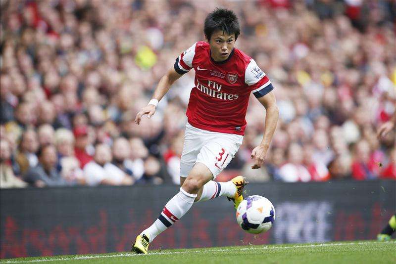 Trước Minamino, có bao nhiêu cầu thủ Nhật Bản từng đá Ngoại hạng Anh?