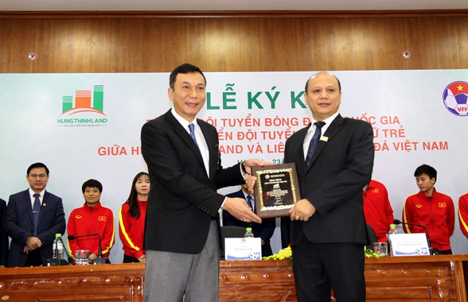 ĐT nữ Việt Nam nhận quà khủng sau tấm HCV SEA Games 30 ĐT nữ Việt Nam nhận quà khủng sau tấm HCV SEA Games 30