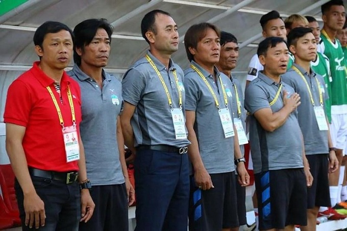 Tin chuyển nhượng V.League 25/12: Bầu Đức cho TP.HCM mượn miễn phí Công Phượng 