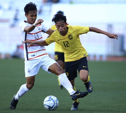U22 Campuchia 3-1 U22 Malaysia: Hẹn U22 Việt Nam ở b&aacute;n kết