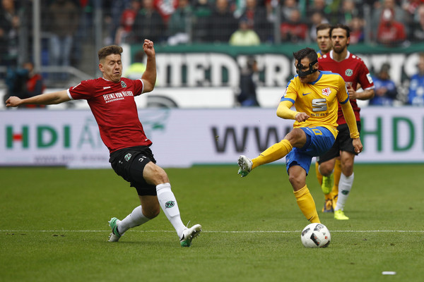 Hannover 96 vs Braunschweig, 18h ngày 3/10: Điểm tựa HDI-Arena Hannover 96 vs Braunschweig, 18h ngày 3/10: Điểm tựa HDI-Arena
