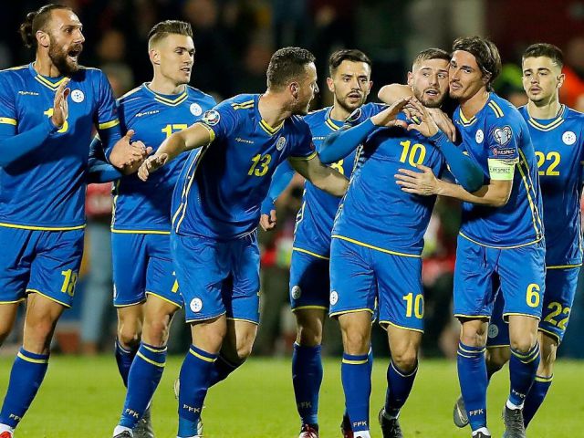 Kosovo vs Slovenia (1h45 12/10): Chớ tin vào khách