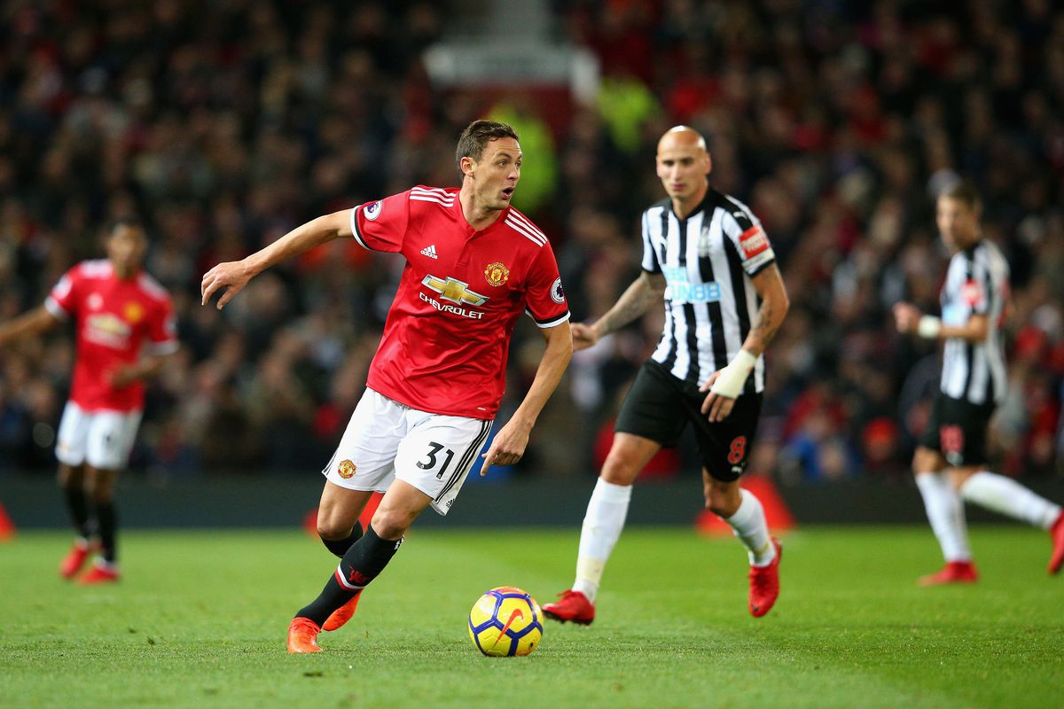 Newcastle vs MU (2h 18/10): Khó khăn chồng chất khó khăn
