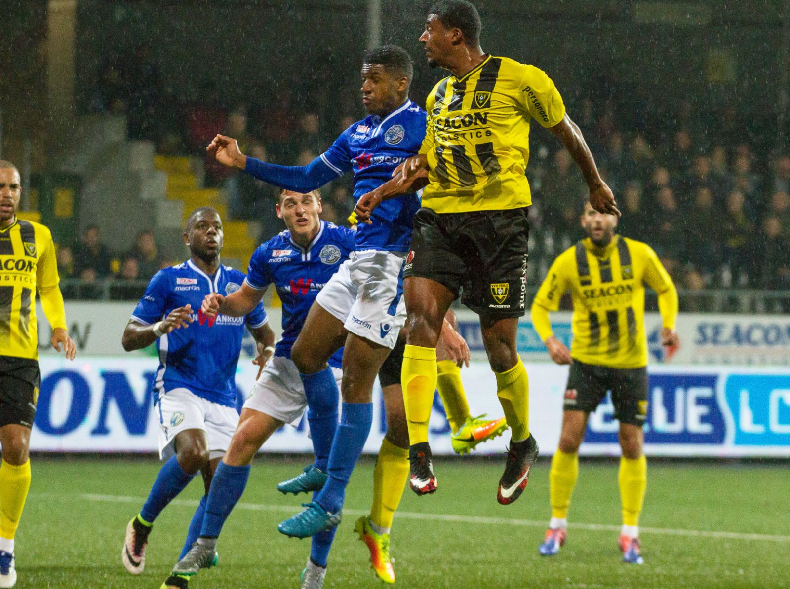 VVV Venlo vs Den Bosch, 1h45 ngày 28/10: Lấy lại tinh thần