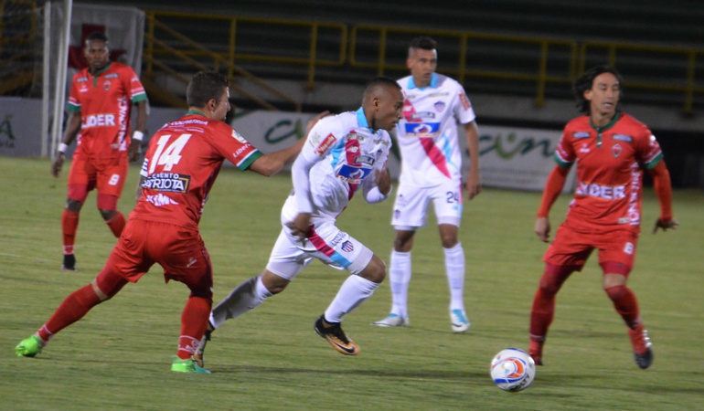 Patriotas vs Junior Barranquilla, 4h ngày 5/10: Khách phá dớp Patriotas vs Junior Barranquilla, 4h ngày 5/10: Khách phá dớp