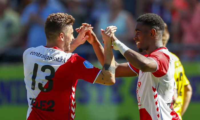 Utrecht vs Heerenveen, 1h ngày 3/10: Chặn đứng hiện tượng?