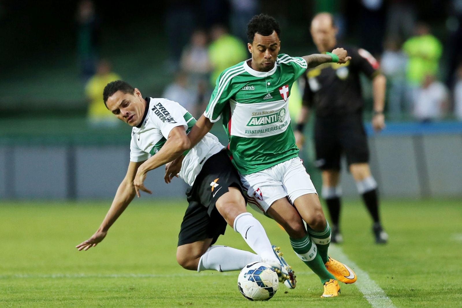 Palmeiras vs Coritiba, 4h ngày 15/10: Khủng hoảng kéo dài